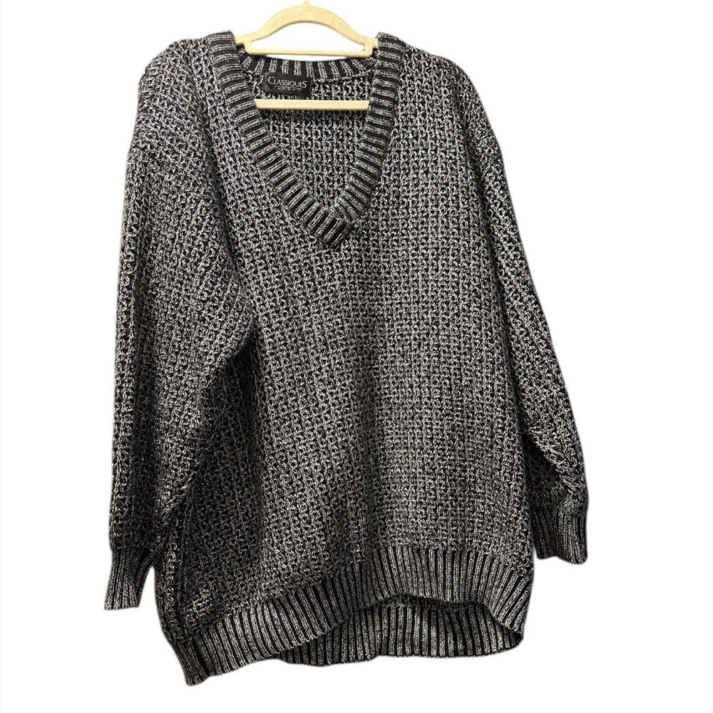Vintage Classique black and silver Knit V-Neck sweater size L